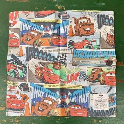 画像1: Disney　ディズニー　　Cars カーズ　ライトニングマックイーン　レトロコミック柄　ハンカチB