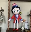 画像1: USA Vintage　ヴィンテージ/コレクタブル　2004 大きめサイズの　ベティちゃん/betty  プラッシュトイ　クロスドール　ぬいぐるみ/人形　フィギュア (1)